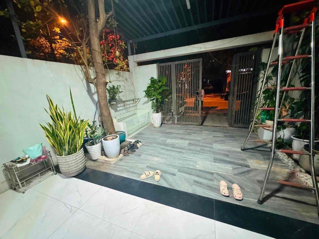 📌Cho thuê nhà 3 tầng mặt tiền Nam Việt Á, vị trí đẹp gần sông, khu