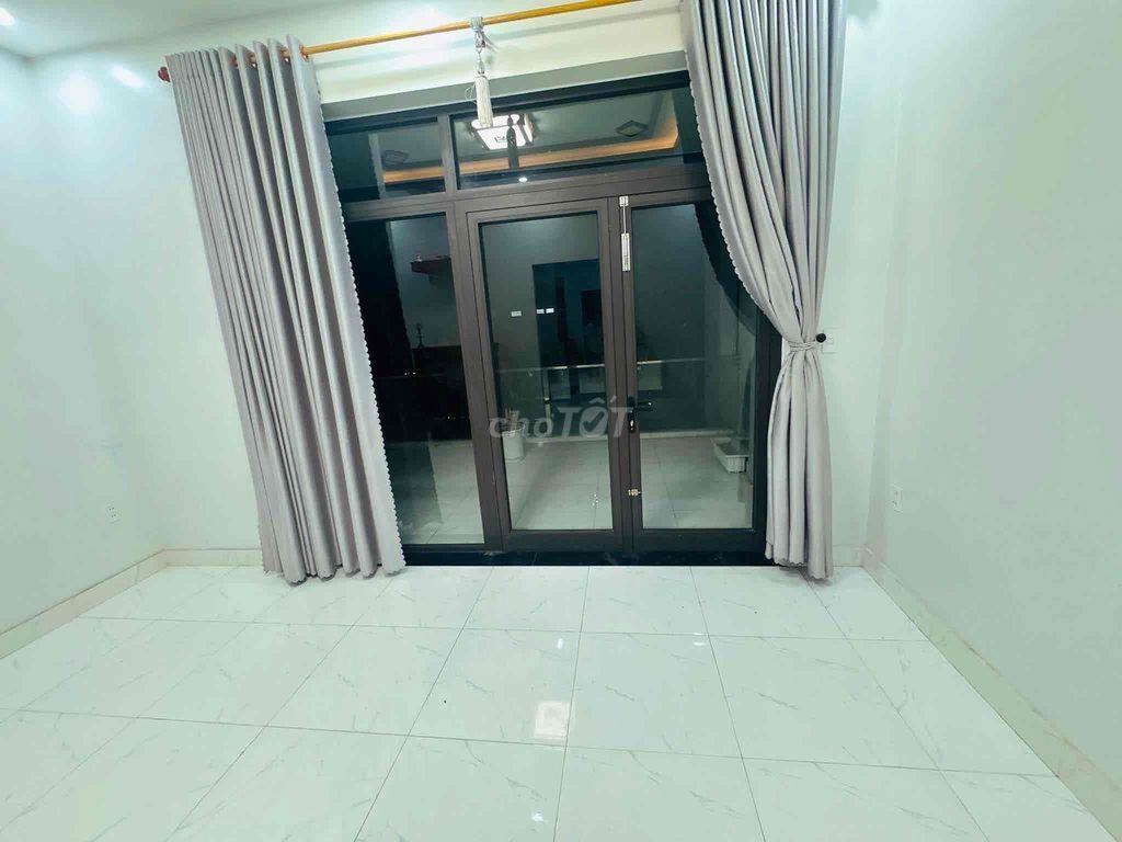 📌Cho thuê nhà 3 tầng mặt tiền Nam Việt Á, vị trí đẹp gần sông, khu