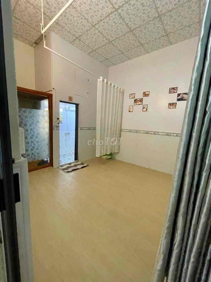 NC🏠🌹Cho Thuê Nhà MT Chính HỮU Gần LÊ Thước Sơn Trà  DT 100m 1 Tầng Rưở