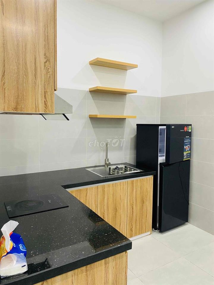 Căn hộ 1 phòng ngủ, mặt tiền đường Đoàn Khuê, thoáng rộng, đẹp