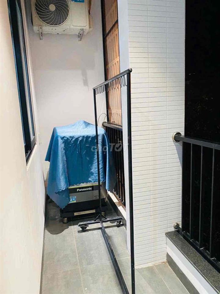 Căn hộ 1 phòng ngủ, mặt tiền đường Đoàn Khuê, thoáng rộng, đẹp