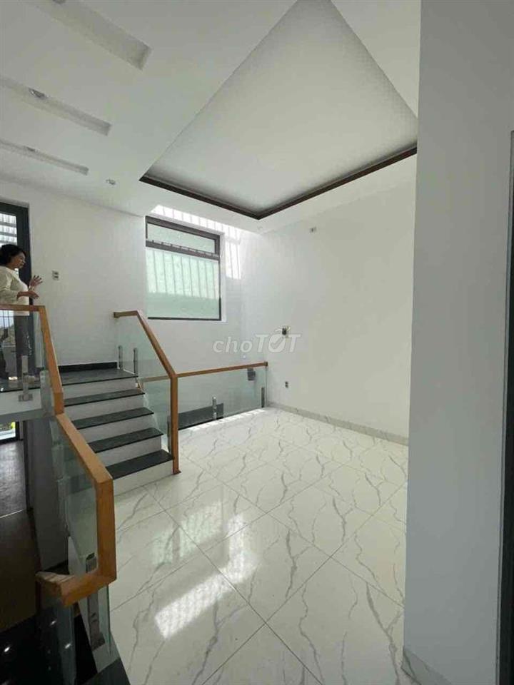 282 CHO THUÊ NHÀ 3 TẦNG THOÁNG MÁT – 3PN 3WC