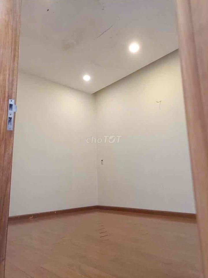 277 CHO THUÊ NHÀ 2 TẦNG 130M² – 3PN 3WC, SÂN RỘNG