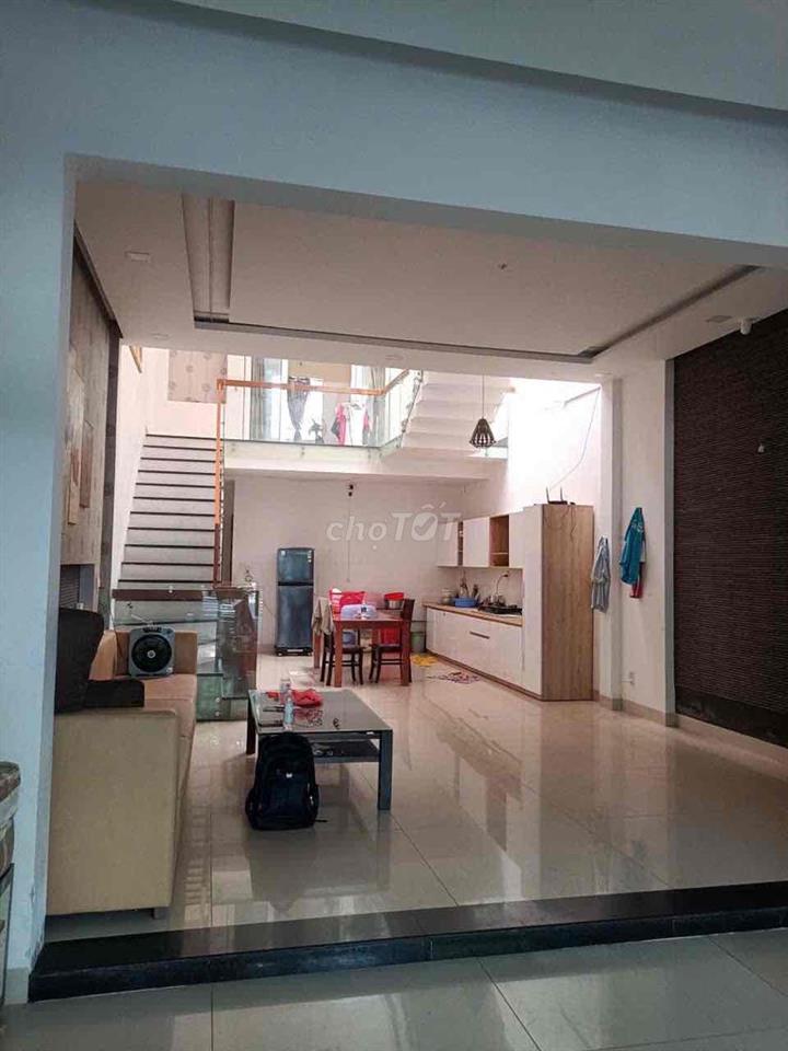 277 CHO THUÊ NHÀ 2 TẦNG 130M² – 3PN 3WC, SÂN RỘNG