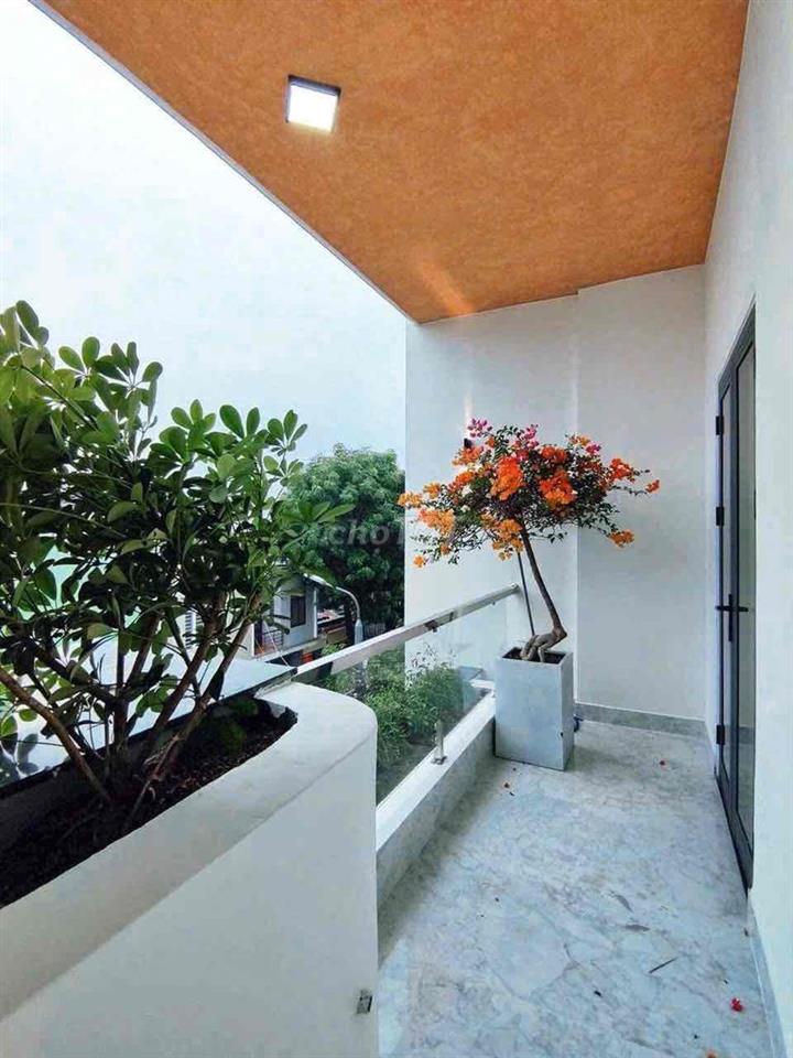 276  CHO THUÊ NHÀ 3 TẦNG 76M² – 3PN 3WC, GARA Ô TÔ