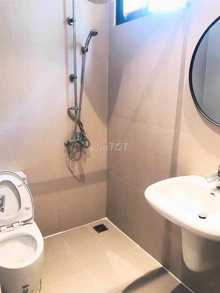 Căn hộ trống sẵn full nội thất