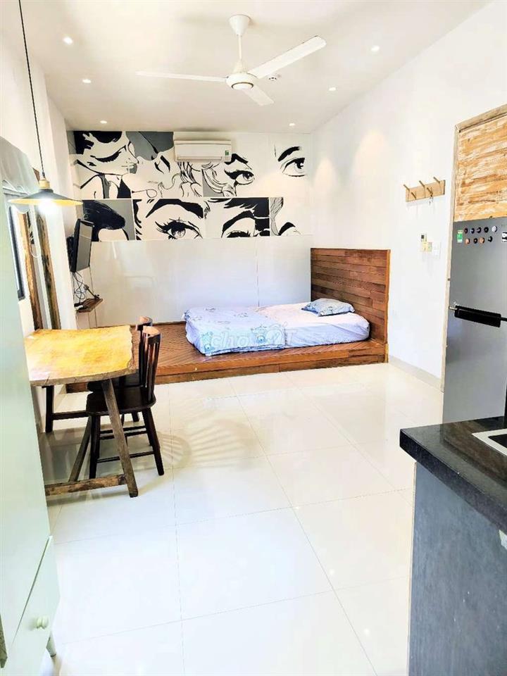 Căn hộ trống sẵn full nội thất