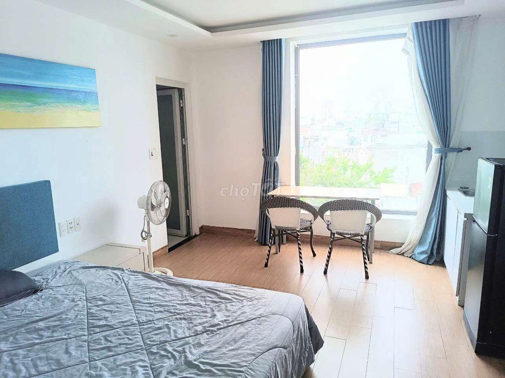 Căn hộ trống sẵn full nội thất hồ bơi