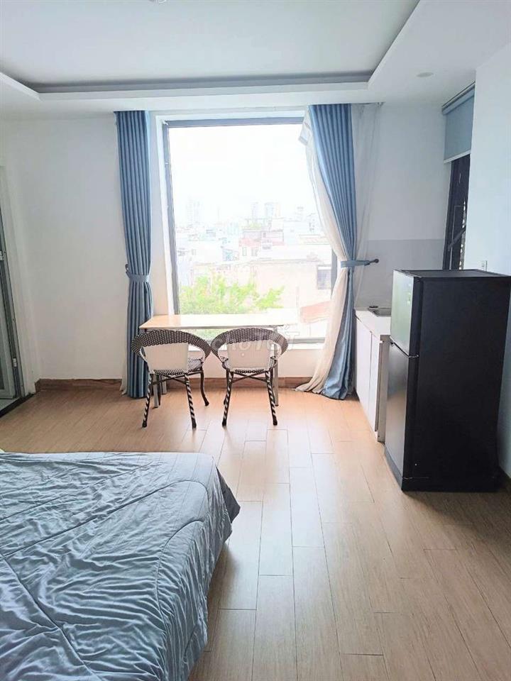 Căn hộ trống sẵn full nội thất hồ bơi