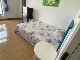 Căn hộ full nội thất hồ bơi trống sẵn
