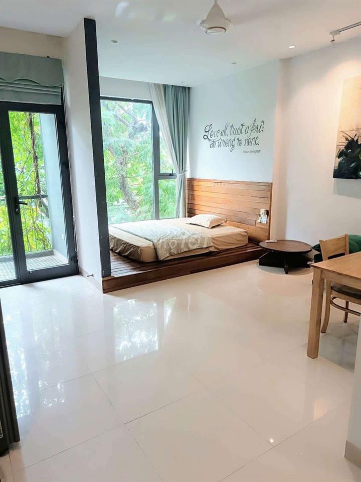 căn hộ ban công xinh chill y hình