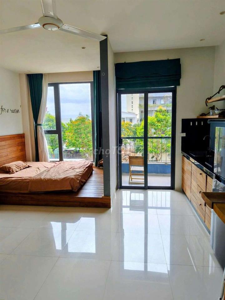 căn hộ ban công xinh chill y hình