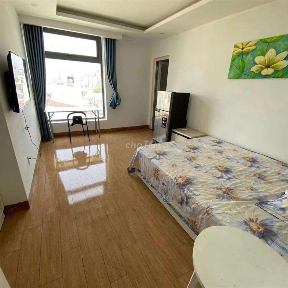 Căn hộ trống sẵn hồ bơi