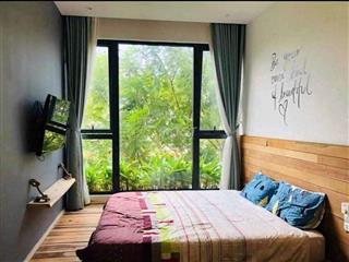 Căn hộ trống sẵn ban công full nội thất