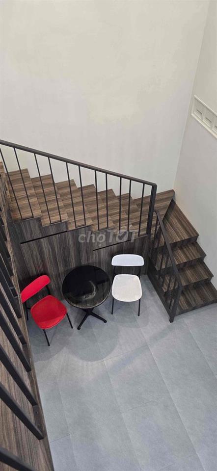 Cần cho thuê nguyên căn nhà sân vườn