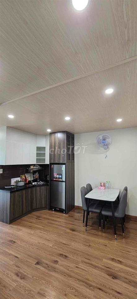Cần cho thuê căn hộ sân vườn