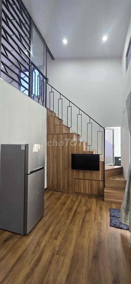 Cho thuê căn nhà sân vườn gần biển Tân Trà , gần sông Cổ Cò