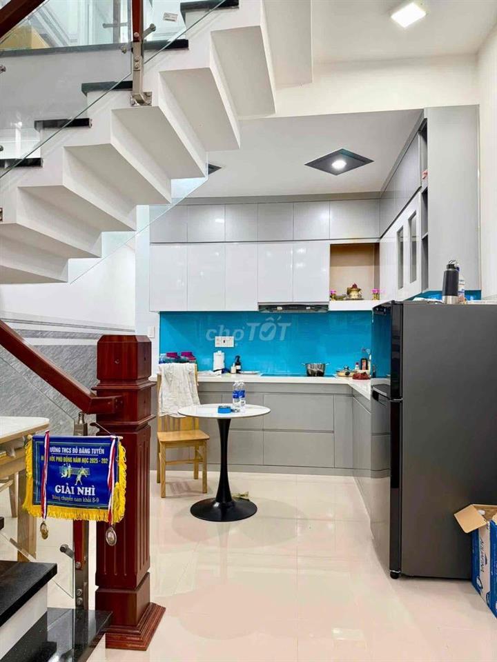 🔥CHỈ DƯỚI 5ty CÓ NHÀ 3 TẦNG KIỆT 4M NGUYỄN PHƯỚC NGUYÊN SÁT ĐƯỜNG
