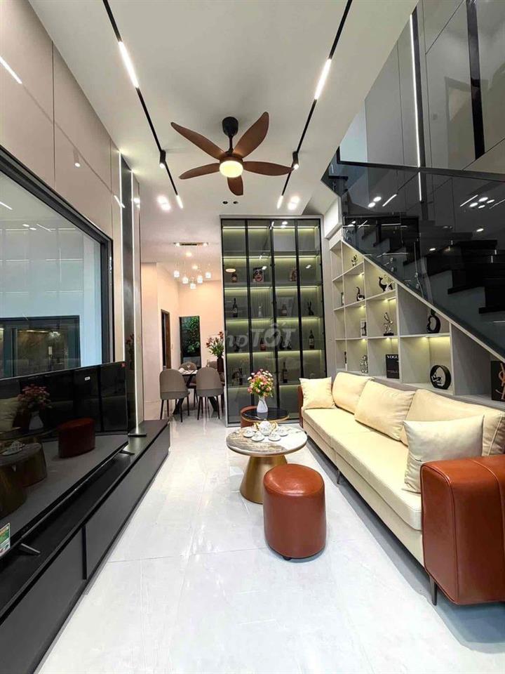 🔥NHÀ ĐẸP 3 TẦNG 3 MÊ SÁT MẶT TIỀN NGUYỄN PHƯỚC NGUYÊN