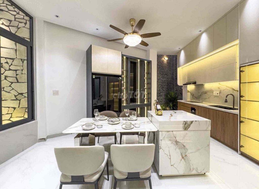 NHÀ ĐẸP 3 TẦNG - KIỆT HOÀNG DIỆU GẦN NGUYỀN VĂN LINH