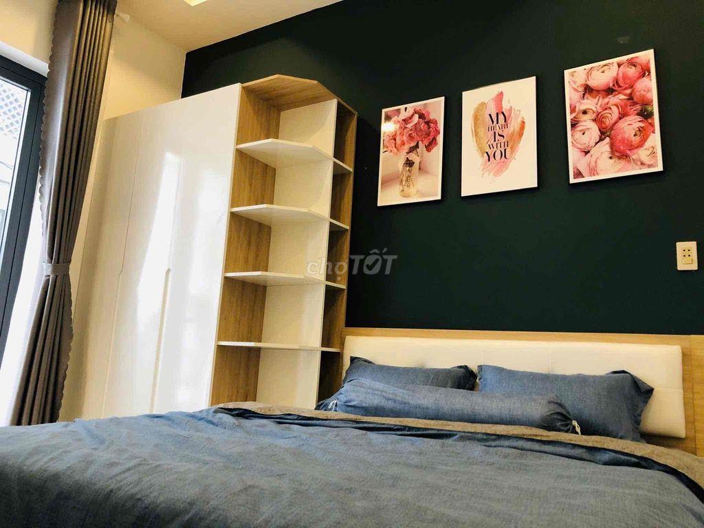 3 tầng 62m lô góc ngang 5m 4pn full nội thất,kiệt oto sát biển.