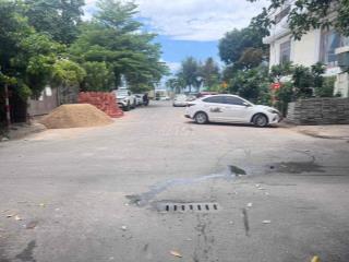 3 tầng 62m lô góc ngang 5m 4pn full nội thất,kiệt oto sát biển.