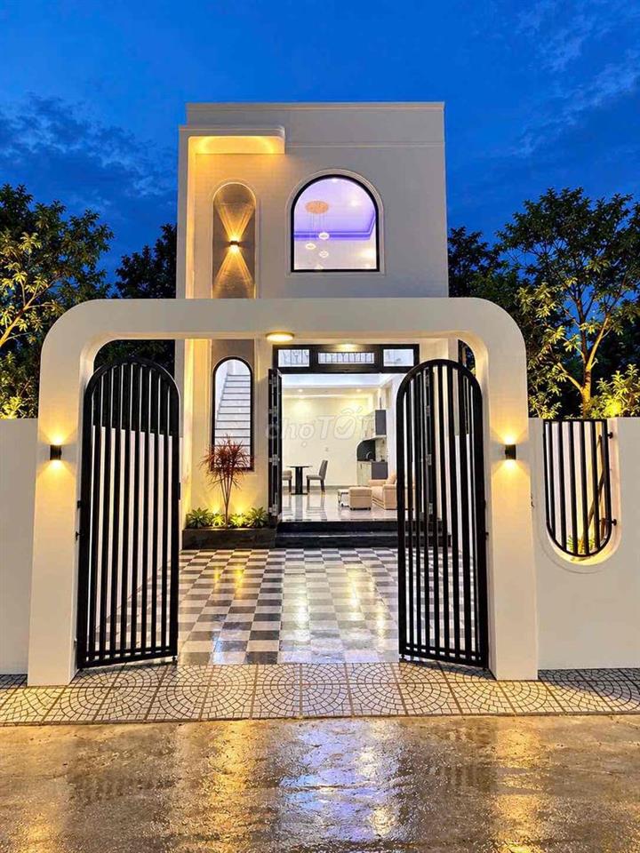 122m ngang 5m 3pn full nội thất sân vườn rộng giá rẻ