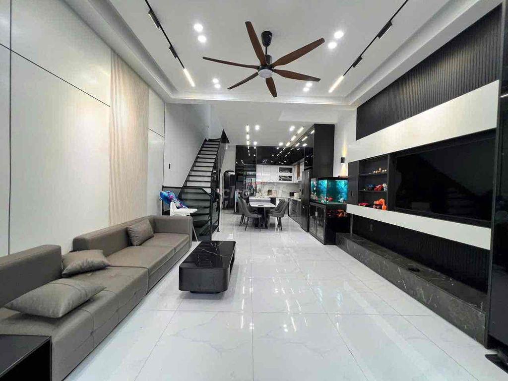 nhà xây để ở dùng nội thất chất lượng cao 3 tầng
