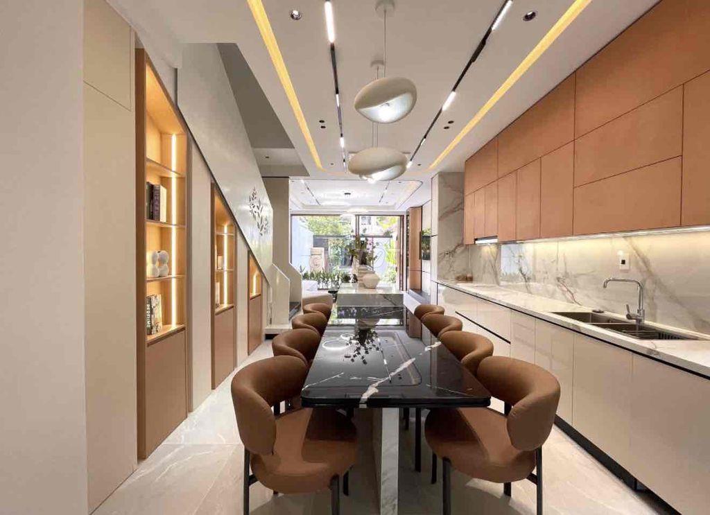 Bán nhà Vip Nhà Tây tứ trạch vip