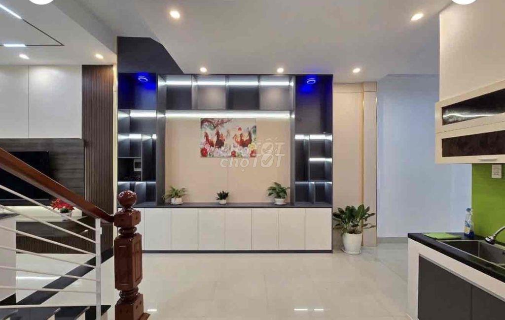 Bán nhà cũ 3 mê, rẻ sập hầm không tin được