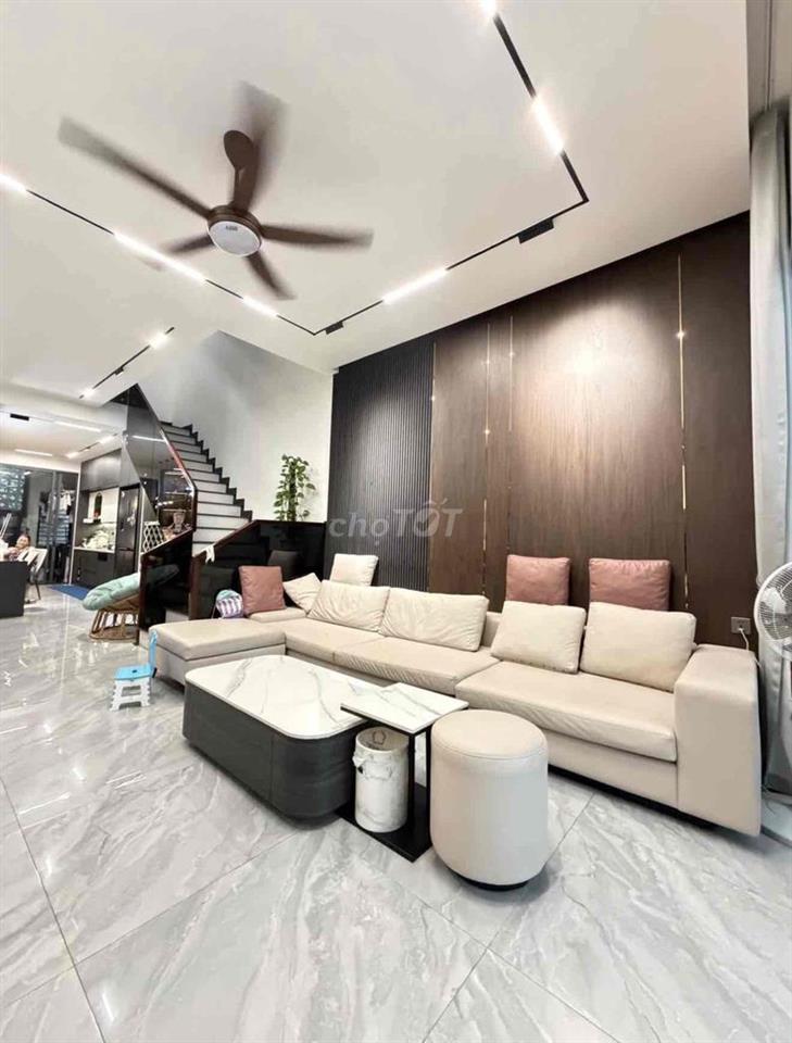 Bán nhà xây ở chất lượng Hoà xuân 300m2 sàn, hướng mát