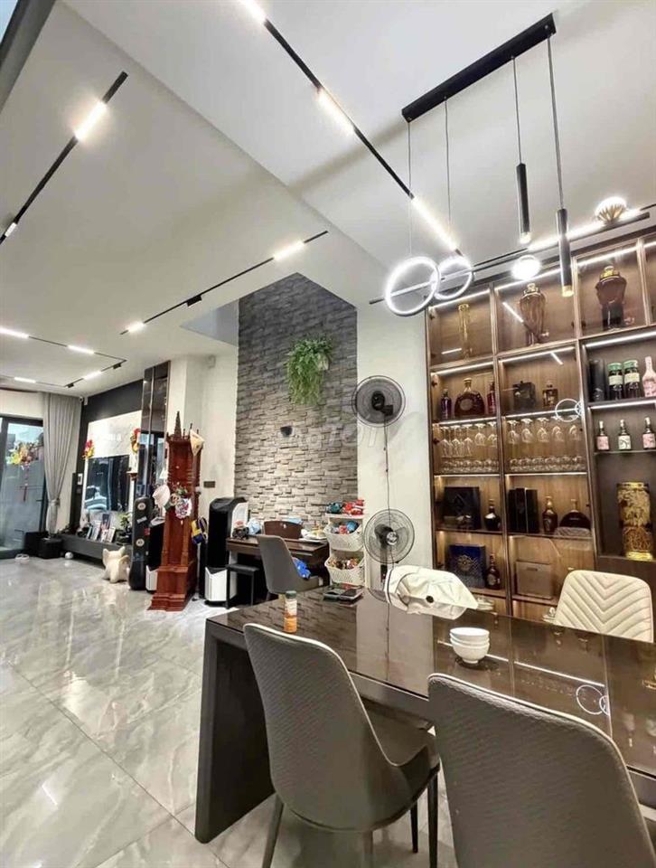 Bán nhà xây ở chất lượng Hoà xuân 300m2 sàn, hướng mát
