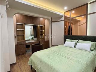cần bán nhà trung tâm sát mặt tiền - hướng nam