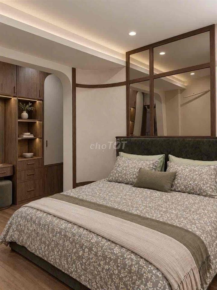 cần bán nhà cạnh mặt tiền trung tâm gần big c