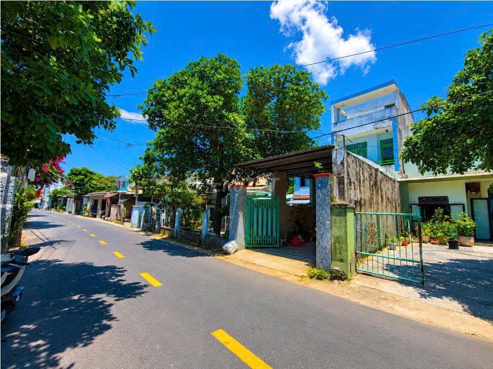 🍁Cụm 3 lô liền kề giá chỉ 1 tỷ 500/Lô khu vực Chợ  Đầu Mối Hòa Xuân🍁
