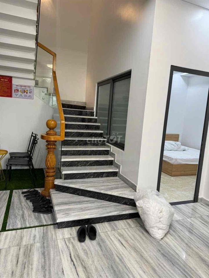 Bán nhà kiểu Biệt thứ 2 mặt tiền