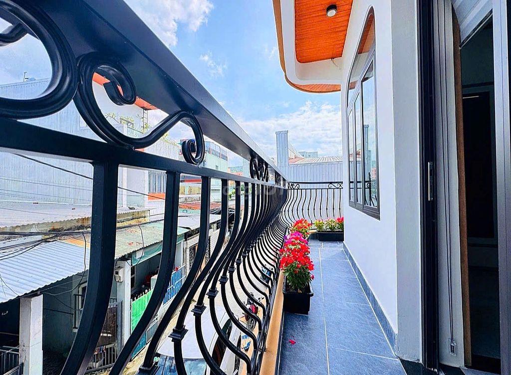 Vila Siêu Đẹp Gần Bến Xe Đà Nẵng-Ôtô đổ trước nhà-DT 70m2-Nhĩnh 5 tỷ