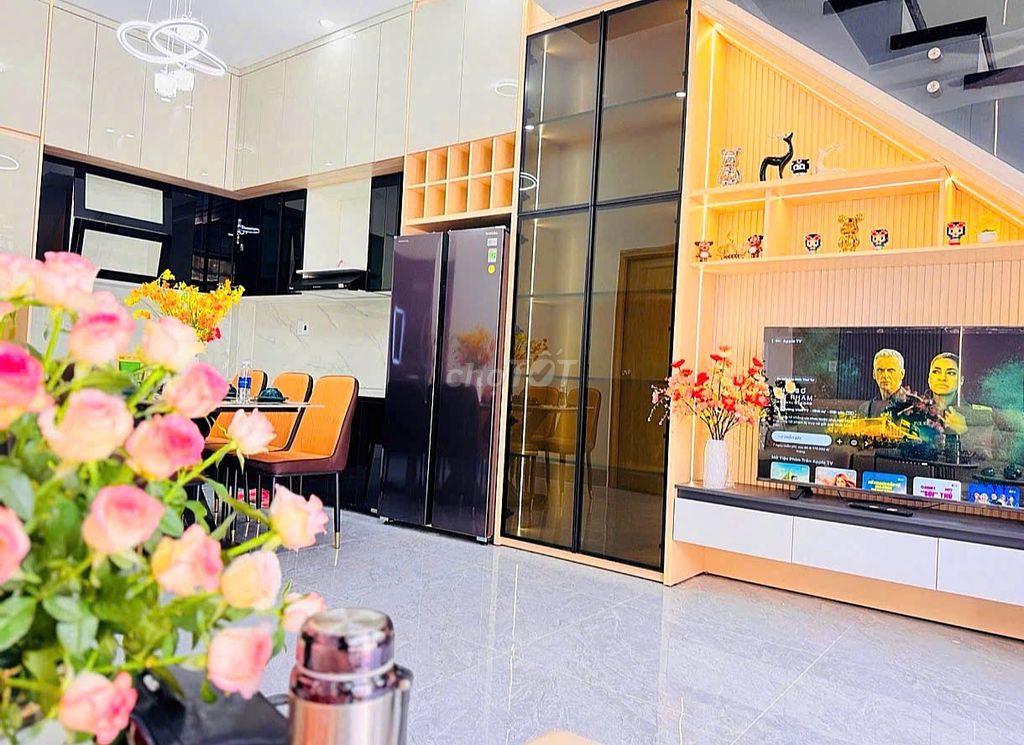 Vila Siêu Đẹp Gần Bến Xe Đà Nẵng-Ôtô đổ trước nhà-DT 70m2-Nhĩnh 5 tỷ
