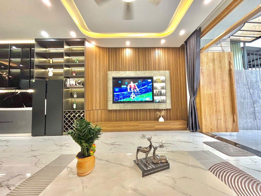 BÁN NHÀ MỚI XÂY HIỆN ĐẠI SAU LƯNG PHẠM HÙNG,HOÀ XUÂN, ĐƯỜNG ĐẸP,THOÁNG
