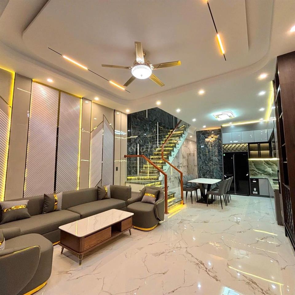 CHO THUÊ NHÀ 3 TẦNG SANG TRỌNG–SAU LƯNG PHẠM HÙNG,HÒA XUÂN,TP ĐÀ NẴNG 