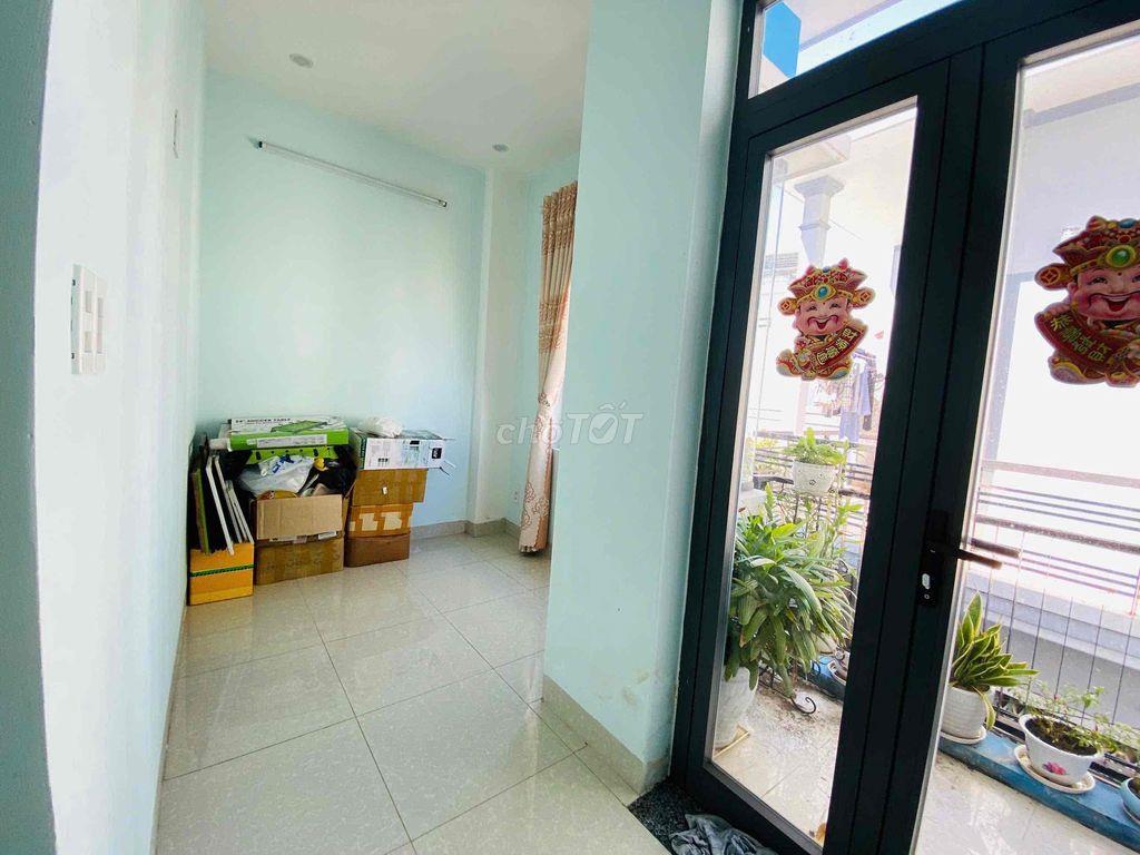 Cho thuê nhà 2 tầng Kiệt Huỳnh Ngọc Huệ.