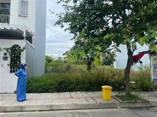 Lô đất MT 7,5m Hoà Phú 29 kẹp Công Viên ( Kim Long )