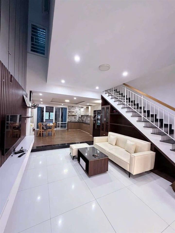 CHO THUÊ NHÀ ĐƯỜNG NƯỚC MẶN 3PN FULL NỘI THẤT ĐẸP