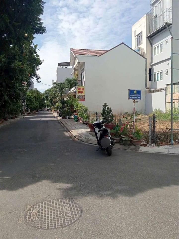 NGANG 9M X 10M ĐẤT MẶT TIỀN ĐA MẶN ĐÔNG 4 