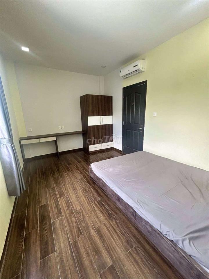 NHÀ ĐA MẶN ĐÔNG 4 ( 4PN 3WC)
