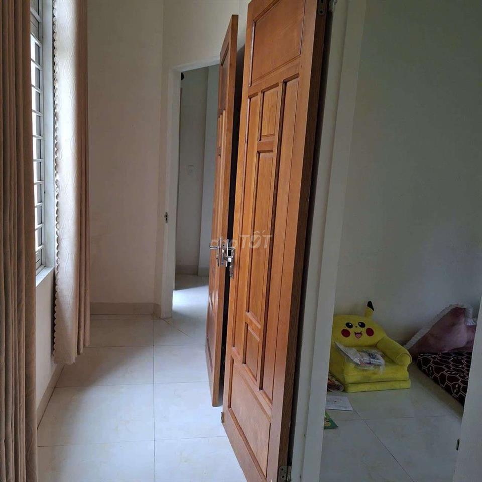 NHÀ 2 TẦNG ĐƯỜNG NGUYỄN HỮU HÀO