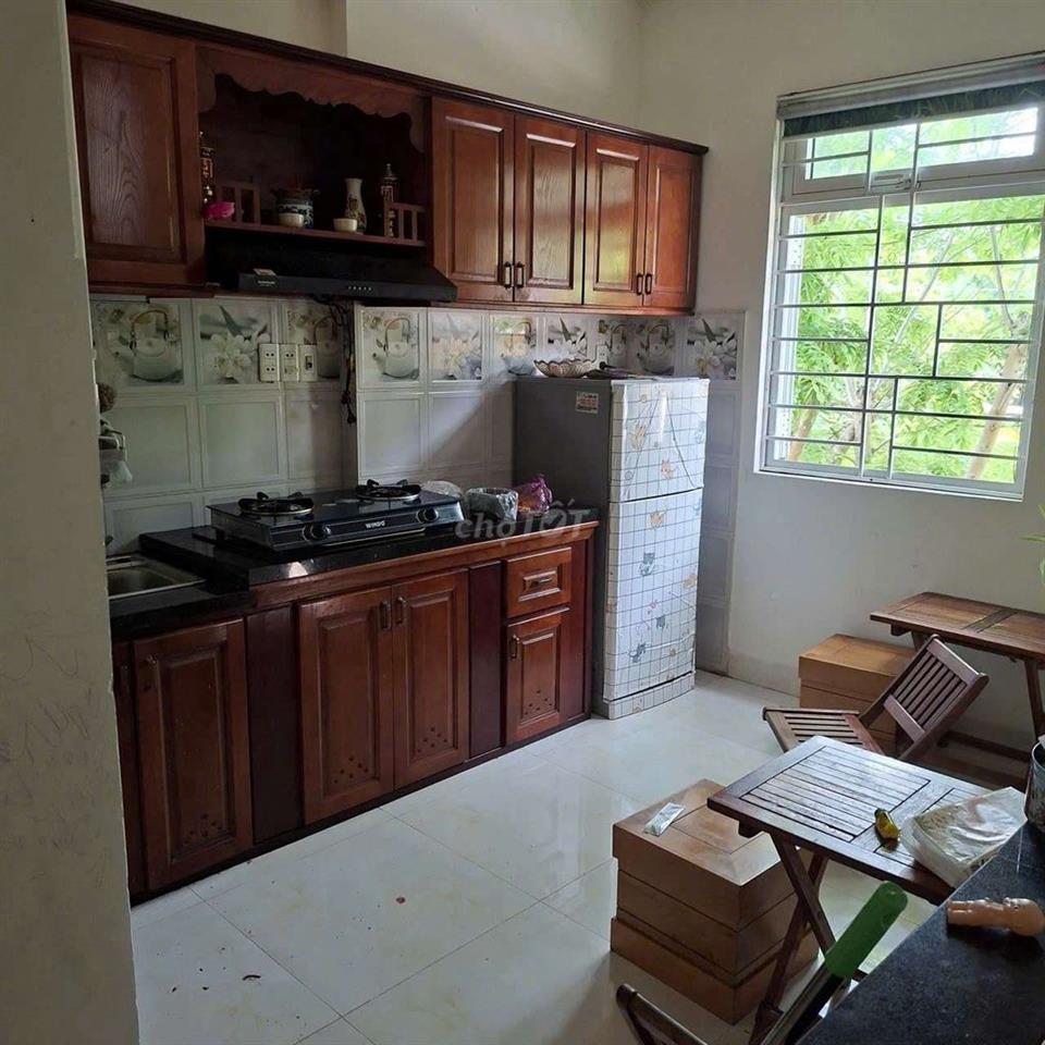 NHÀ 2 TẦNG ĐƯỜNG NGUYỄN HỮU HÀO