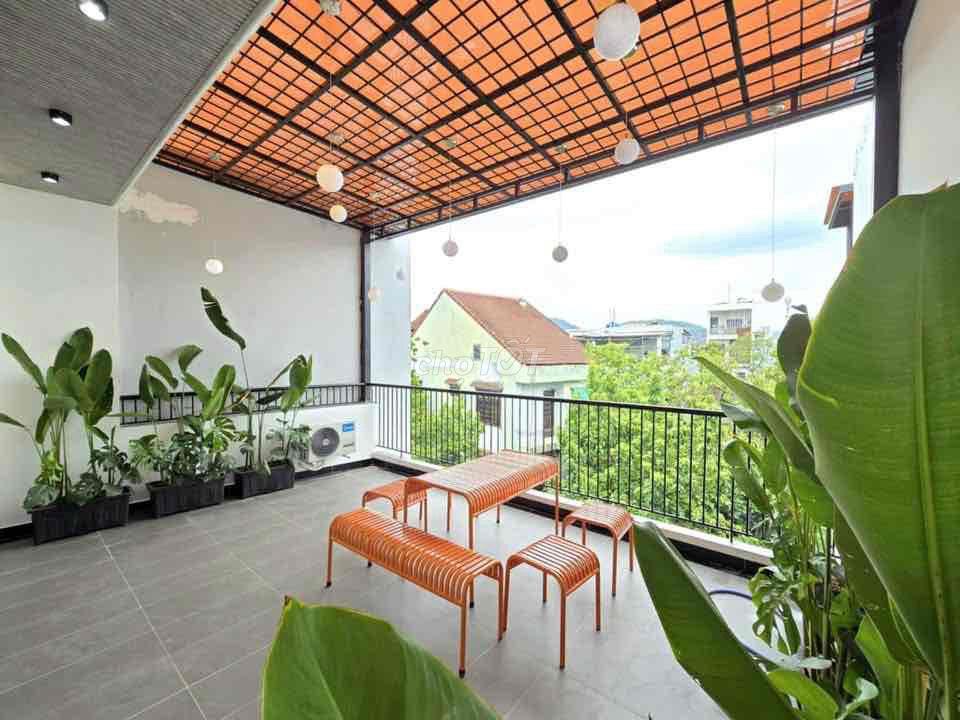 Nhà Đẹp 3 Tầng Kiệt Oto Nguyễn Phước Nguyên