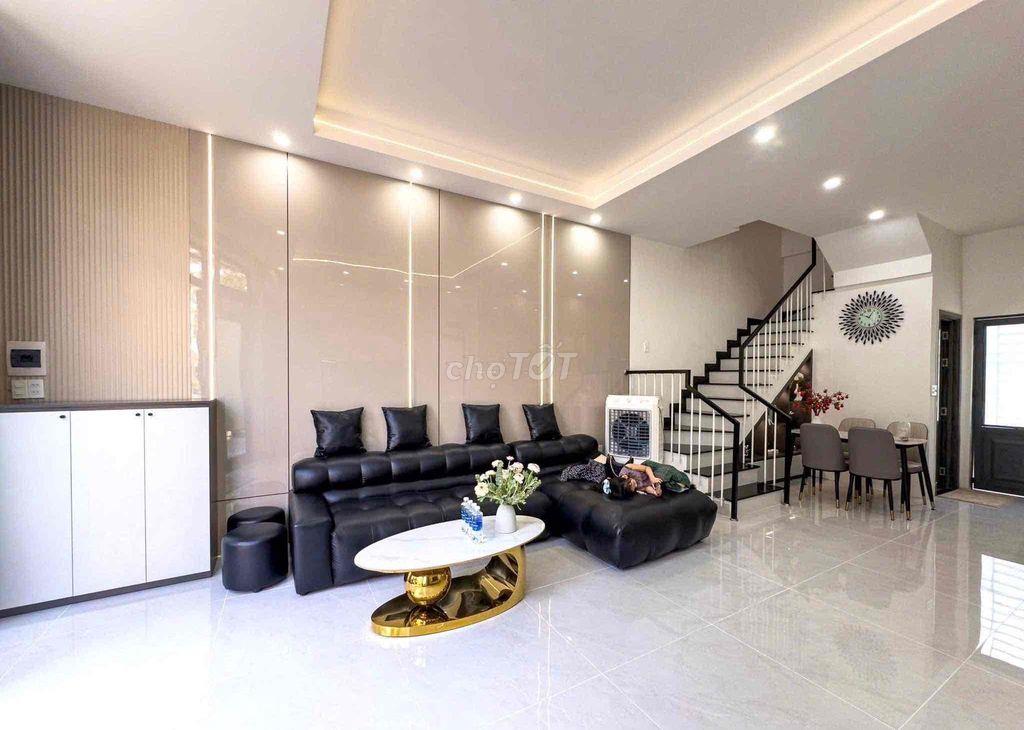 🏡 Nhà 3 Mặt Tiền Thái Thị Bôi – Hàng Hiếm Thanh Khê  Căn nhà nổi bật v