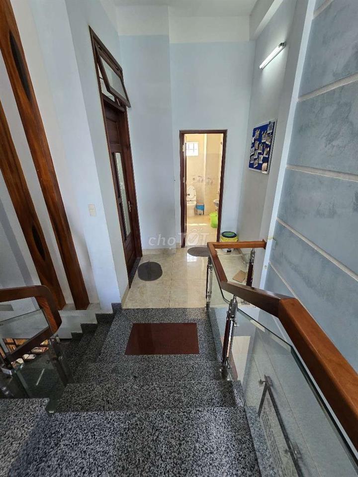 CHO THUÊ NHÀ MT THANH HÓA VỊ TRÍ ĐẸP
